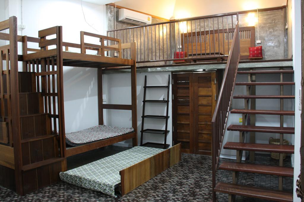 Zan Pla Nade Guesthouse Chiang Rai Bagian luar foto