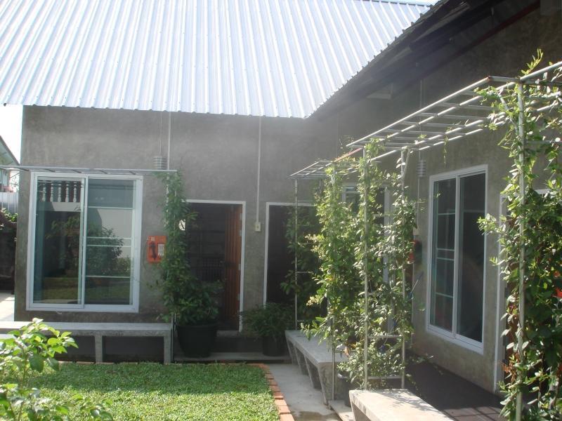 Zan Pla Nade Guesthouse Chiang Rai Bagian luar foto