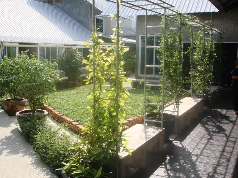 Zan Pla Nade Guesthouse Chiang Rai Bagian luar foto