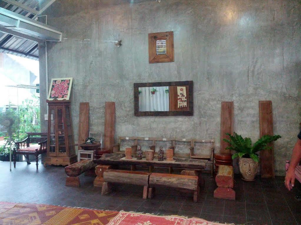 Zan Pla Nade Guesthouse Chiang Rai Bagian luar foto